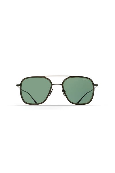 Brett NIKI – Retro Sporty Elegance in Pure Titanium
